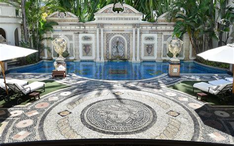 villa si gianni versace a miami indirizzo|The Villa Casa Casuarina .